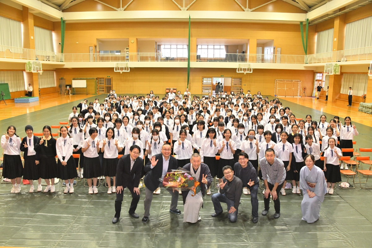 6月